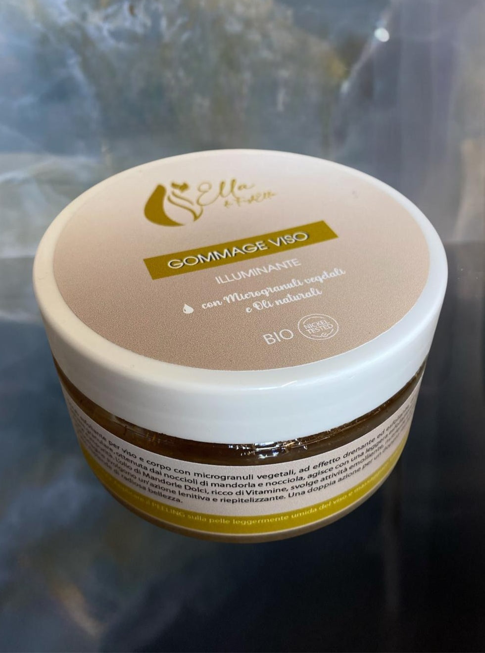 Gommage Viso Illuminante con Microgranuli Vegetali e Oli Naturali